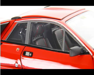 Lancia 037 Rally Stradale 1982 Rosso Laudoracing 1:18 Resinemodell (Türen, Motorhaube... nicht zu öffnen!)